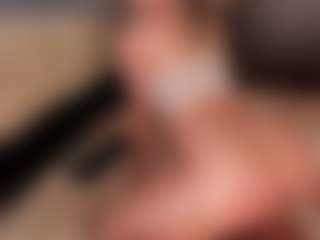 GretaVelvet's Live Sex Cam Show