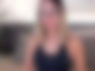 Live cam show with GretaVelvet - Athletic Asshole on Camiplay Live
