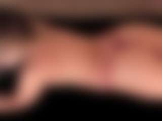 GretaVelvet's Live Sex Cam Show