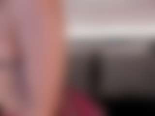 Live cam show with GretaVelvet - Squirt on Camsoda