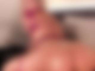 GretaVelvet's Live Sex Cam Show