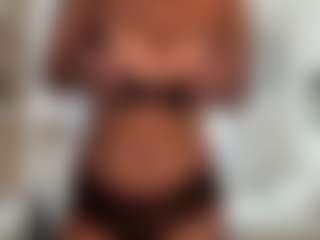 Live cam show with VentyX - Brown Eyes on Camsoda