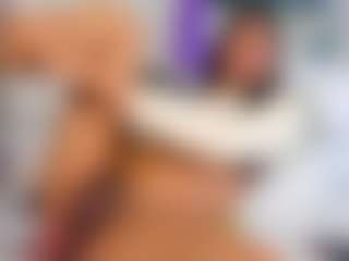 Live cam show with Antonia-Star - Drinking on Camming Site
