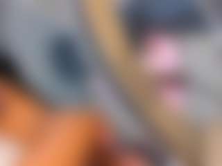 Live cam show with Antonia-Star - Brown Hair on Mixed Magazine Live
