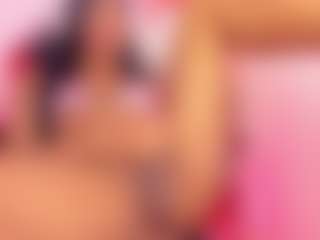 Live cam show with Antonia-Star - Dirty Talk on madthumbs