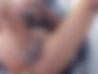 Live cam show with Antonia-Star - Brown Eyes on Dare Cams