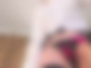 Live-camshow met Anuvira - Upskirt op Camsoda