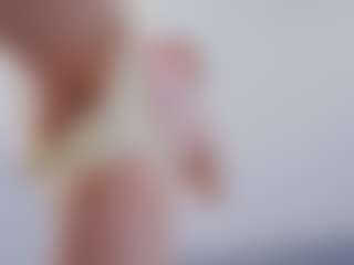 Live cam show with Anuvira - Body Massage on slutload