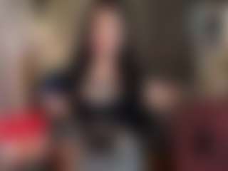 Live cam show with EmmaStone4u - Tease on pussylord.com