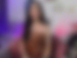 Live cam show with EmmaStone4u - Black Hair on Fling VIP Chat