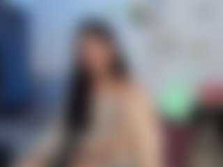 Live cam show with EmmaStone4u - Black Hair on xplaylive.com