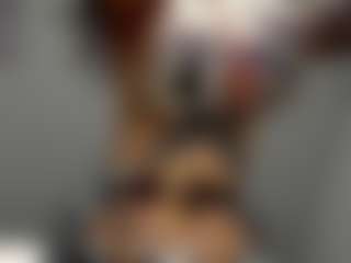 Rabbit_777 MILF webcam performer live streaming