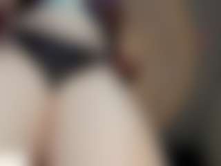 Rabbit_777 MILF webcam performer live streaming