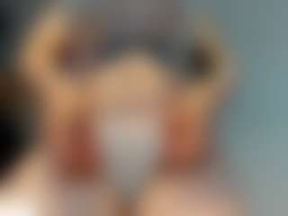 Live cam show with Rabbit_777 - Blonde Hair MILF on Uber Horny