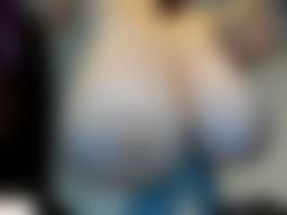 Rabbit_777's Live Sex Cam Show