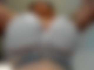 Rabbit_777 MILF webcam performer live streaming