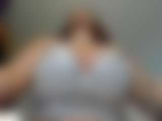 Rabbit_777 MILF webcam performer live streaming