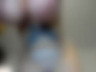 Rabbit_777 MILF webcam performer live streaming