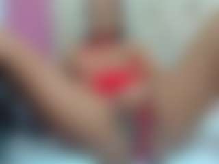 Live cam show with LuciaSpear - Red Hair on SquirtSoMuch