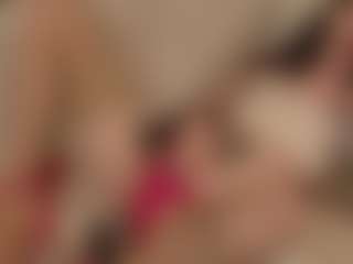 Live cam show with Queenxofxtease - Tiny Tits on TeamSkeetLive