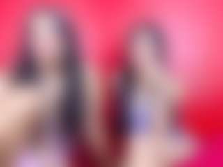 Live cam show with Fariana and my sexy gfs - Eating Pussy on sexylive.show