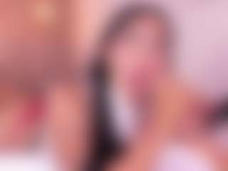 Live cam show with LovelyEyess - Average on Mixed Magazine Live