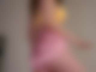 Live cam show with NoreenBeverley - Erotic Dance on Fling VIP Chat