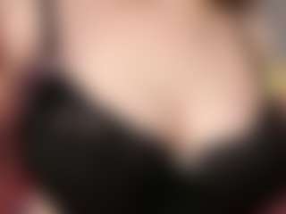 Live cam show with NoreenBeverley - Brown Hair on studioflirtlive.com