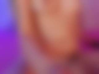 Live cam show with Sweett-karol - Athletic Small Tits on madthumbs