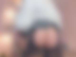 MaeChesser's Live Sex Cam Show