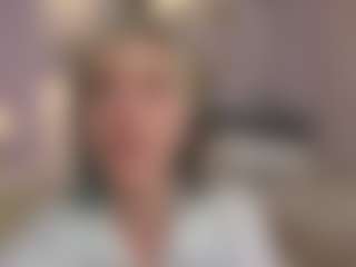 MaeChesser's Live Sex Cam Show