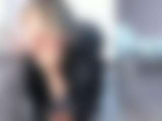 MaeChesser's Live Sex Cam Show