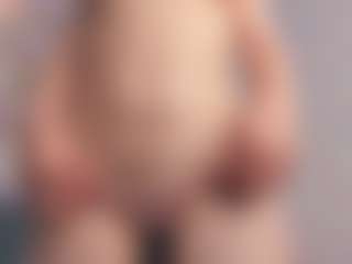 Live cam show with MaeChesser - Raven Hair on Hubzter Live