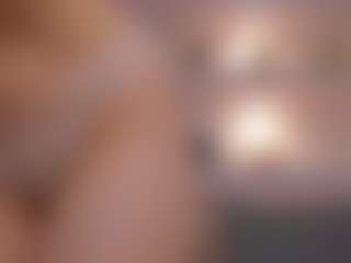 MaeChesser's Live Sex Cam Show