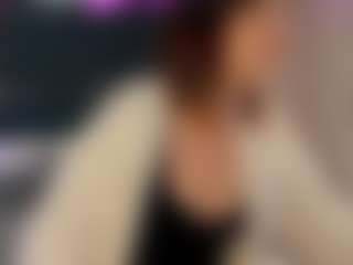 Live cam show with Malvina - Brown Hair on Camiplay Live