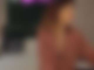 Live cam show with Malvina - Athletic White on Camming Site | lithuania