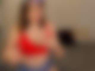 Live cam show with Malvina - Spank Brown Hair on Camming Site