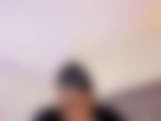 Live cam show with Miss Mian🫧 - Moaning on StripNow