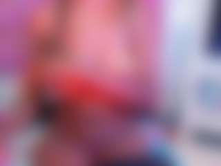 Live cam show with miss-nahomi - Moaning on AdultVida.com