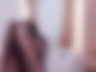 Spettacolo in cam dal vivo con miss-nahomi - Thin su Camsoda