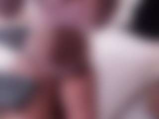 Live cam show with miss-nahomi - Thin on Strip Flash - Live Sex Shows