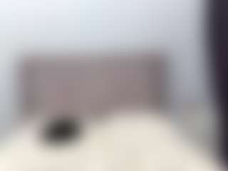 Live cam show with Akemi - Small on live18s.com