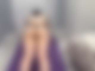 Akemi's Live Sex Cam Show