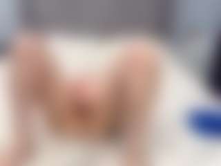 Akemi's Live Sex Cam Show