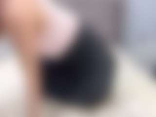 Live cam show with Akemi - Small on Chatstar