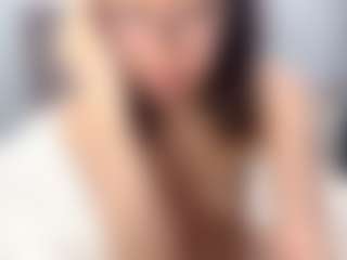 Live cam show with Akemi - Petite on Camming Site