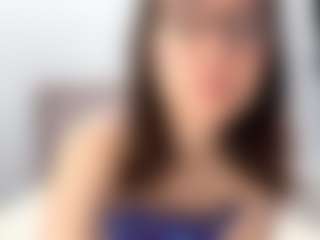 Live cam show with Akemi - Skinny Asian on friskycurves.com