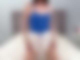 Live cam show with Akemi - Athletic Asian on CamSodaAdn