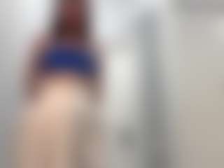 Live cam show with Akemi - Asian Teen (18+) on livesexfox.com