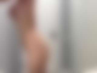 Live cam show with Akemi - Athletic Asian on mypornchat.com